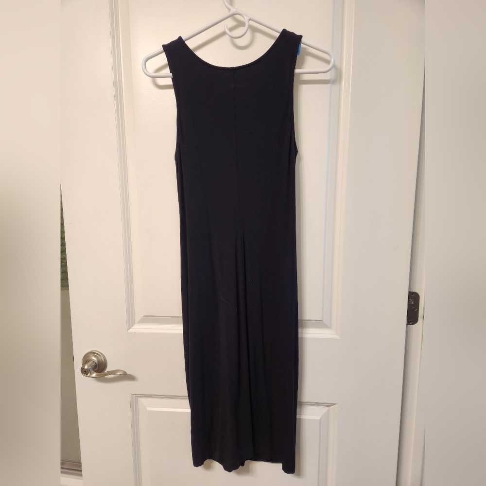 NWT Karen Kane Black Gathered Twist Front Sheath V-neck Rhinestones M